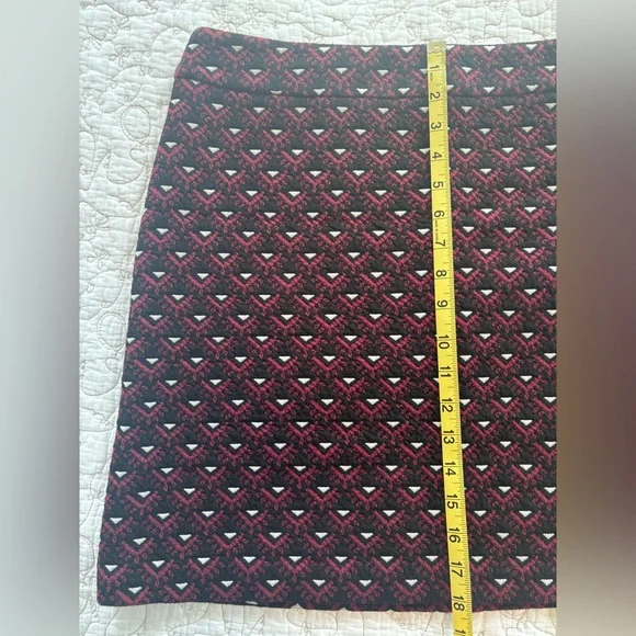 LOFT Patterned Skirt - Picture 3 of 6